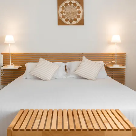Hôtel&studios Astor Hotel