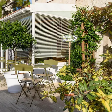 Hôtel&studios Astor 3*