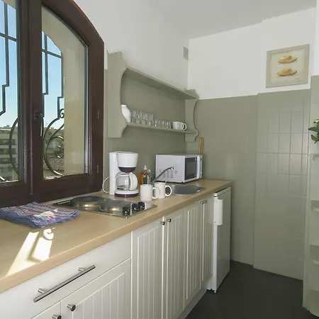 Hôtel&studios Astor Hotel 3*